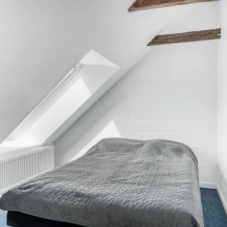 Prázdninový dům Renovated With Free Consumption, Close To The North Sea And The Center Of *