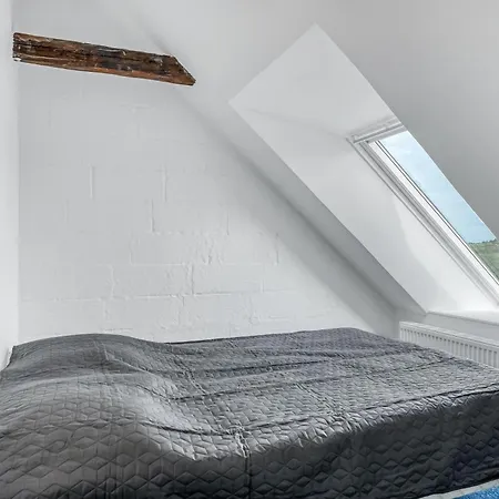 Renovated With Free Consumption, Close To The North Sea And The Center Of *